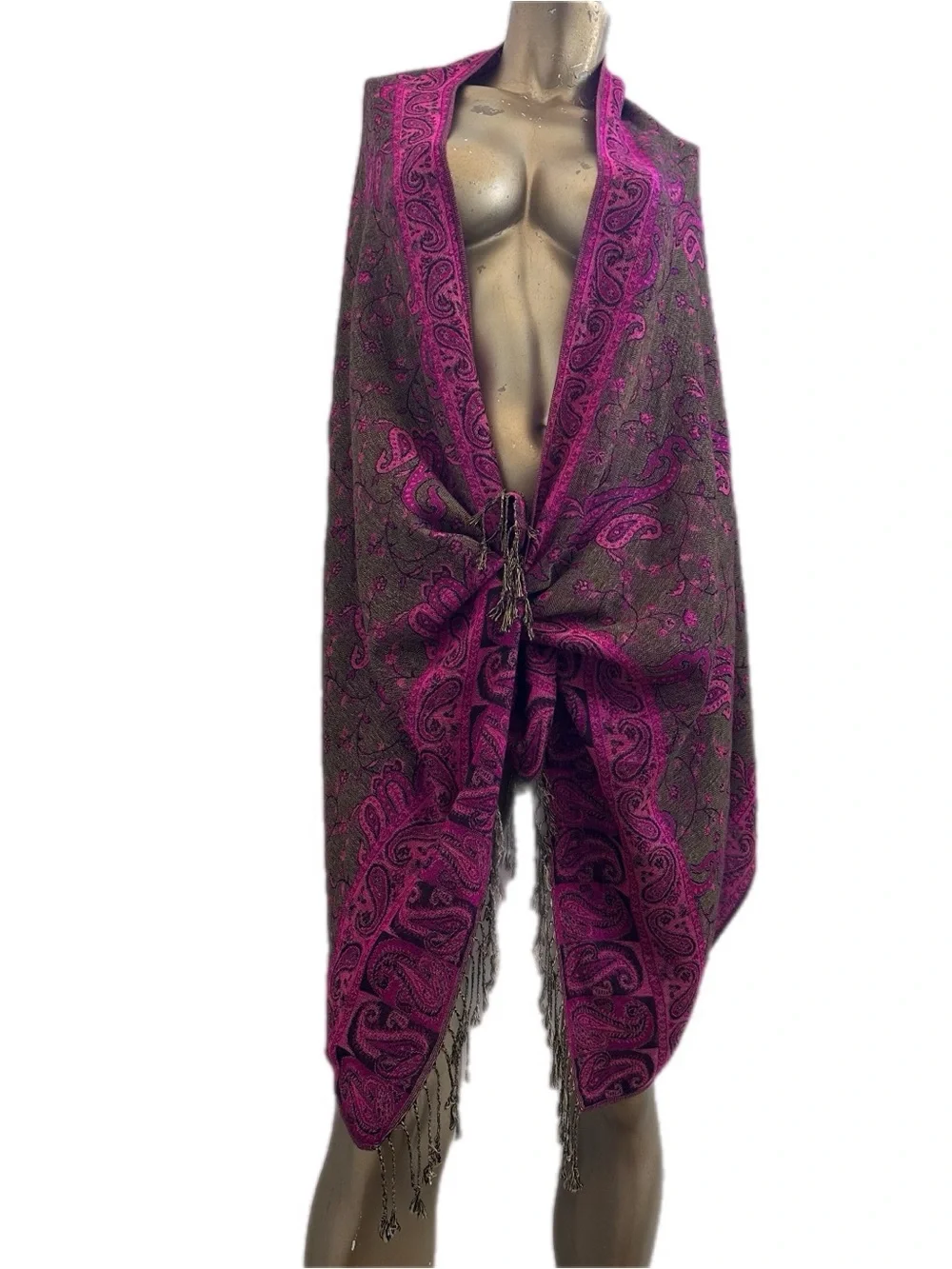 100% Pashmina reversible scarf with fringe Magenta Paisley Reversible 71x27.5